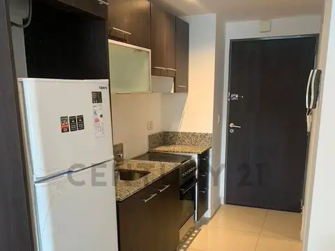 Departamento en Alquiler en Chacarita, USD 550