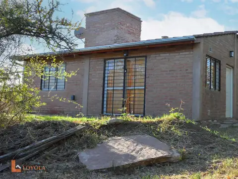Casa 3 ambientes con 1 baño