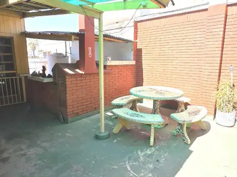 Rafaela 3906: casa 4amb.   cochera   patio   terraza con quincho