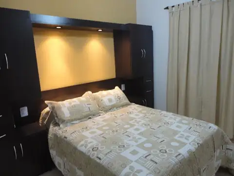 Av. Los Eucaliptos 100