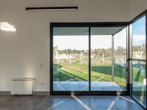 Alquiler de Casa en Santa Elena, Pilar
