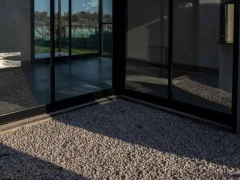 Casa en Alquiler de 3 dormitorios