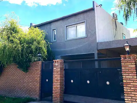 Casa Quinta en Venta en General Rodriguez con pileta