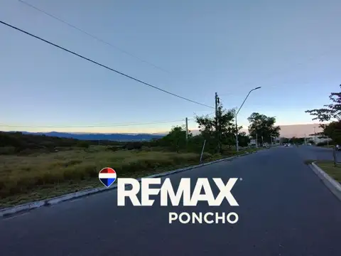 Avenida Juan de Almonacid 100