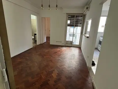simpatico de depto 2 ambientes a mts de Av. Cabildo
