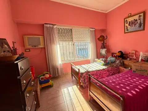 Depto Tipo Casa 4 ambientes con 2 baños