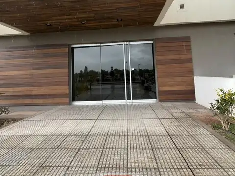 Vista Cruz - San Martin Sur 2595 - Piso 10 - Depto E - Godoy Cruz