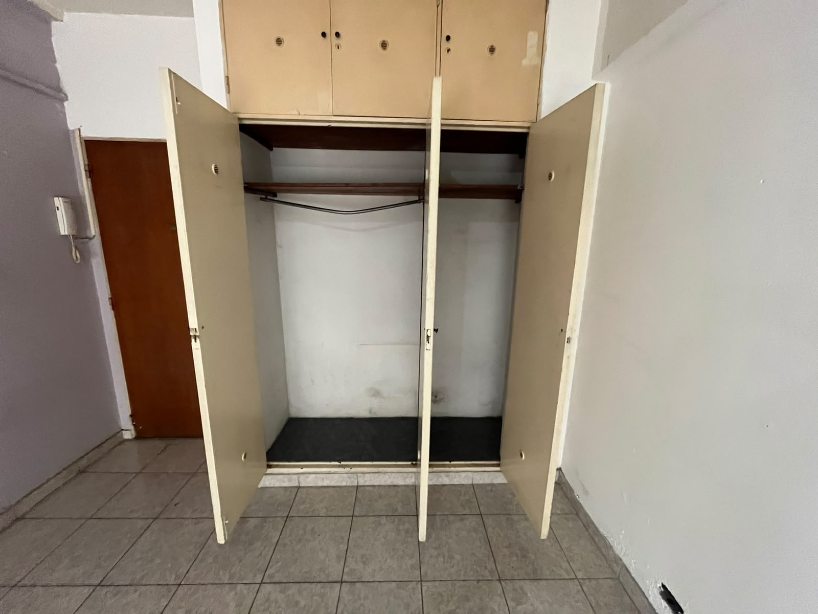 DEPARTAMENTO DE 1 AMBIENTE AMPLIO MUY BIEN UBICADO