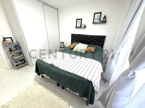 Departamento de dos ambientes.  Excelente ubicación y estado. VENADO TUERTO.