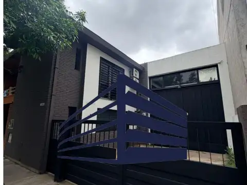 ALQUILER DE INMUEBLE INDUSTRIAL DE 337m2 - MUNRO, VICENTE LÓPEZ