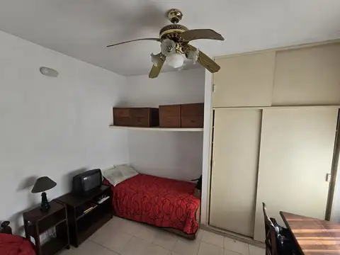 Depto Tipo Casa en Venta 60 años