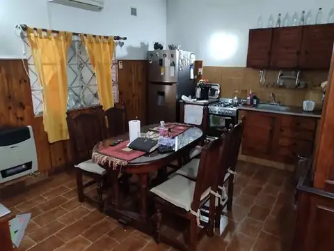 Casa en Venta en Luis Guillon, USD 85.000