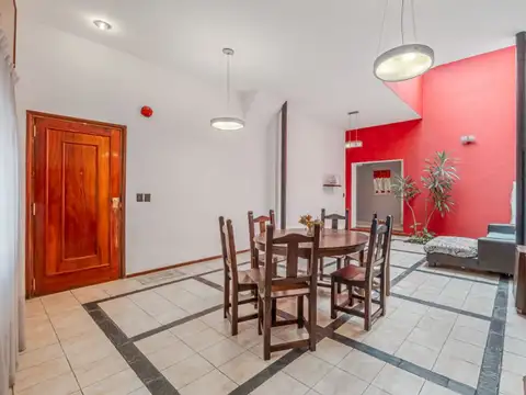 Dr. Juan Felipe Aranguren 4900