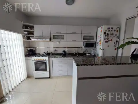 Depto Tipo Casa en Venta de 4 ambientes