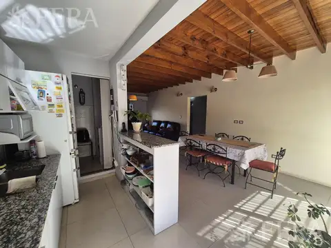 Depto Tipo Casa en Venta en Quilmes, USD 130.000