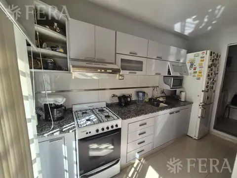 Venta PH 4 ambientes con cochera en Quilmes