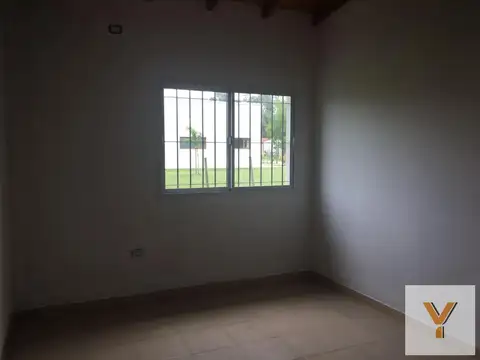 Casa 6 ambientes con 2 baños