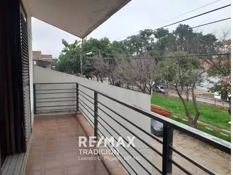 Avenida M. Moreno 300