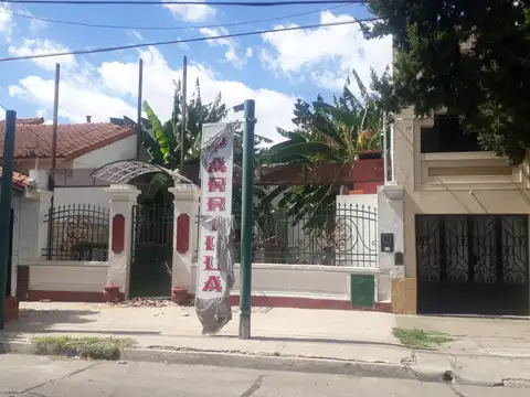 VENTA - CASA COMERCIAL - TOTALMENTE A REFACCIONAR - HAEDO