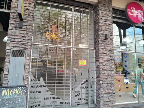 Local A La Calle En Paseo La Lonja