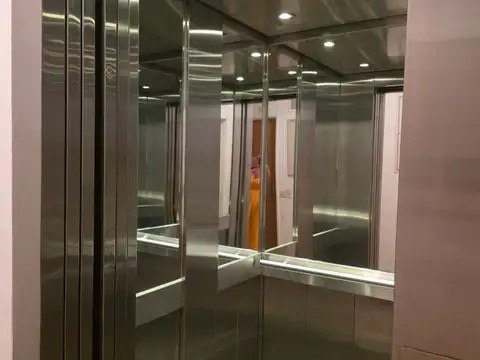 Departamento en Alquiler con 2 cocheras