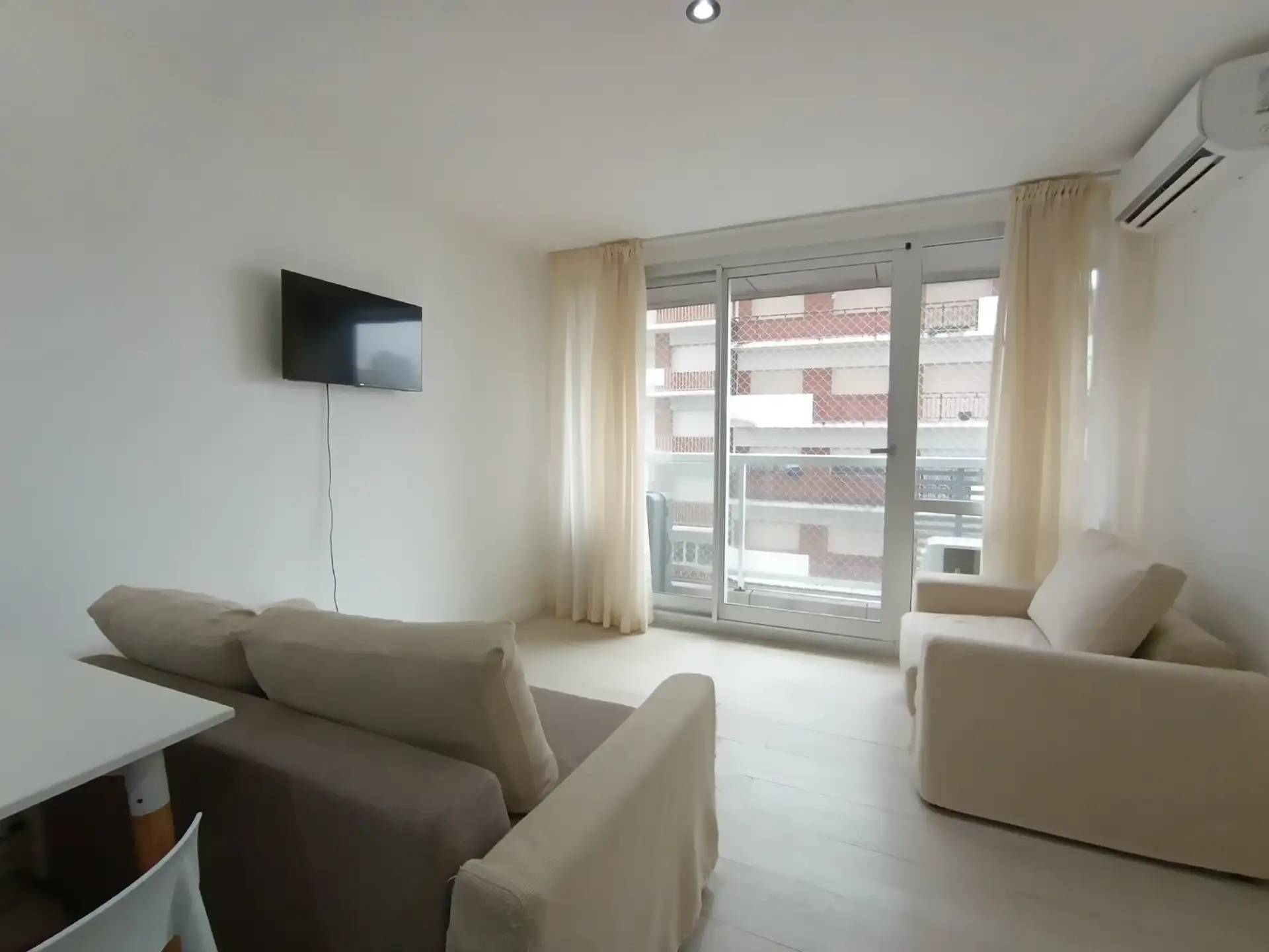Depto 2 amb, 49m² con cochera y piscina — La Perla Norte