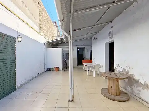 CASA 3 AMB EN VENTA EN SANRADÍ CON PATIO Y TERRAZA