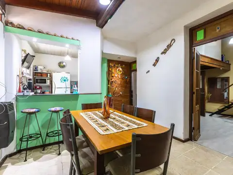 Casa 5 ambientes con 1 baño