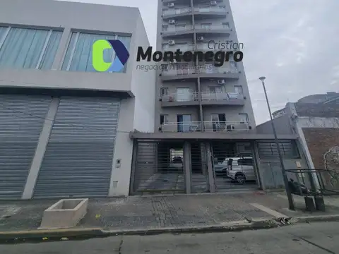 Avenida Mitre 2000, Piso 2