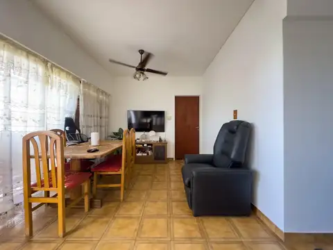 Departamento 5 ambientes con 4 baños