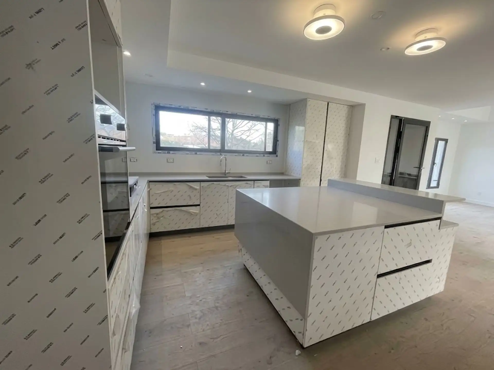VENTA CASA A ESTRENAR 4 AMBIENTES ARENAS DEL SUR