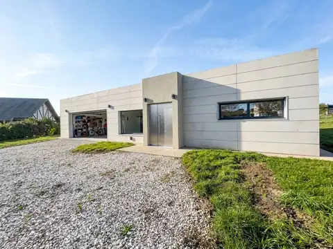 VENTA CASA A ESTRENAR 4 AMBIENTES ARENAS DEL SUR