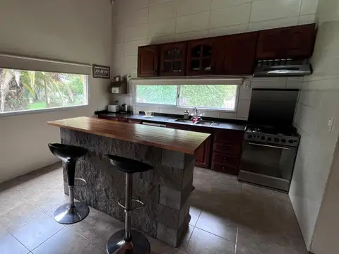 Casa en Venta en Los Pioneros, USD 135.000