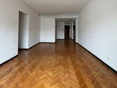 Venta dpto 4 amb con dependencia Almagro APTO CRED