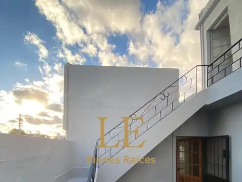 Depto Tipo Casa en Venta en Ramos Mejía, USD 98.000
