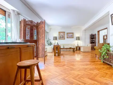 Departamento en Venta de 8 ambientes