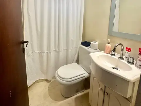 Depto Tipo Casa en Venta con 2 cocheras