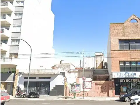 Terreno doble sobre juan b justo