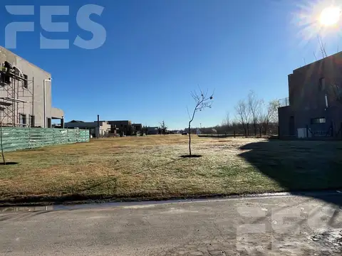 Terreno en Venta 18  mts Fondo