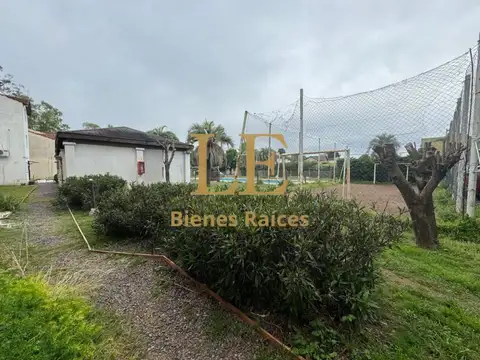 Casa 3 ambientes con 2 baños