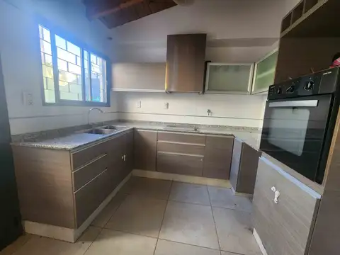 Casa en Alquiler 25 años