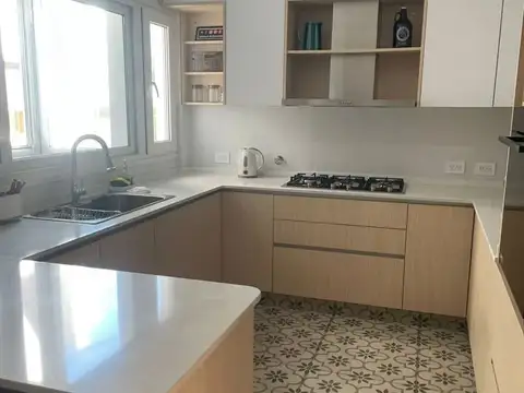Departamento 4 ambientes con 2 baños