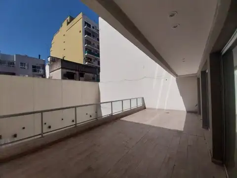 Justo Antonio Suárez 1600, Piso 1