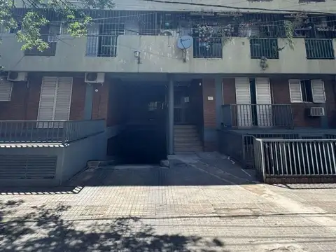 COCHERA EN ALQUILER - BARRIO SUR