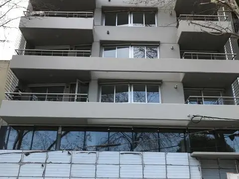 Santiago 421 , Piso 4
