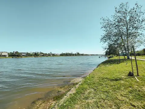 Terreno en Venta 70  mts Fondo
