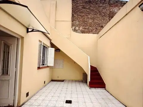 Depto Tipo Casa en Venta de 2 ambientes
