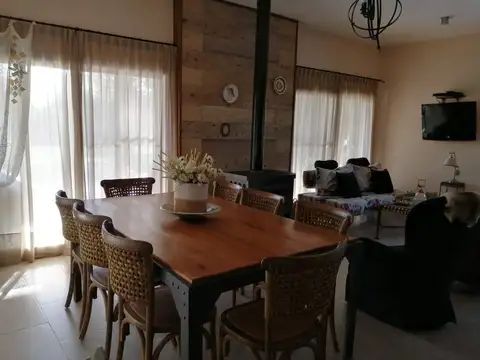 Espectacular Casa en Duggan para emprendimiento comercial