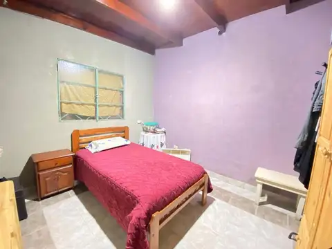 CASA EN VENTA LA PLATA 4 DORMITORIOS CON PARQUE