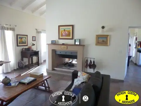 Casa Monoambiente con 4 baños